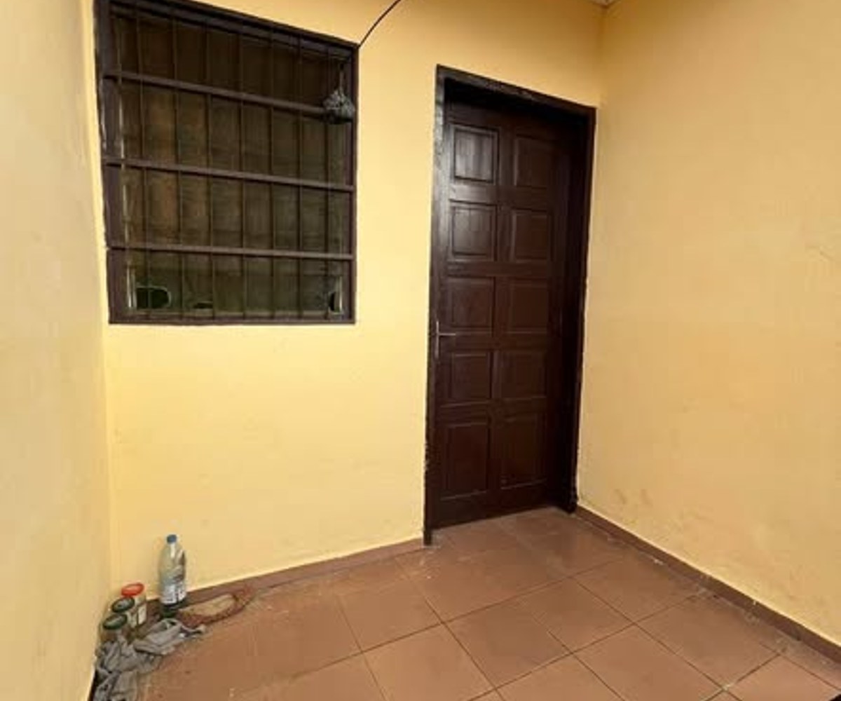 Studio moderne à louer - Biyem-Assi TKC