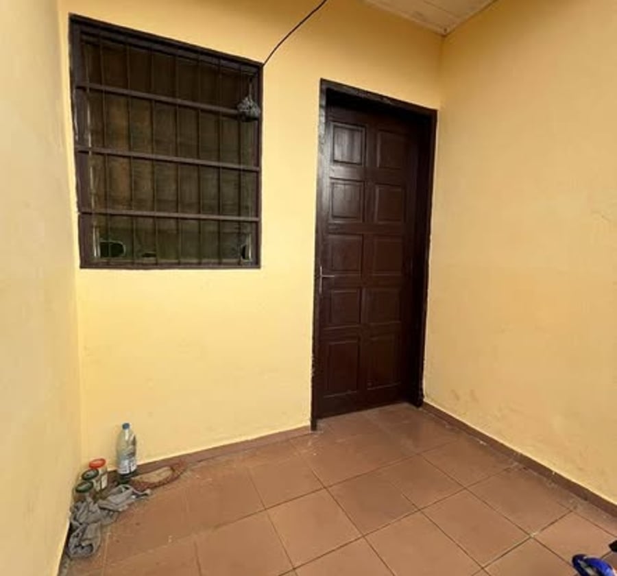Studio moderne à louer - Biyem-Assi TKC
