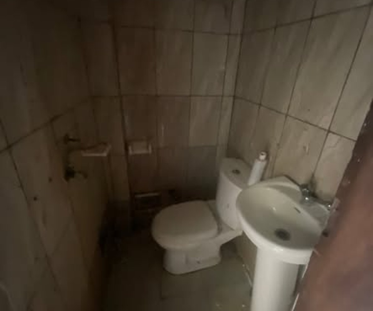 Studio moderne à Nsam (Obam) - Yaoundé