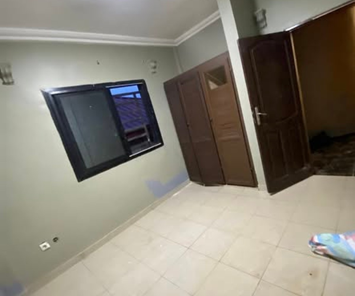 Studio moderne à Nsam (Obam) - Yaoundé
