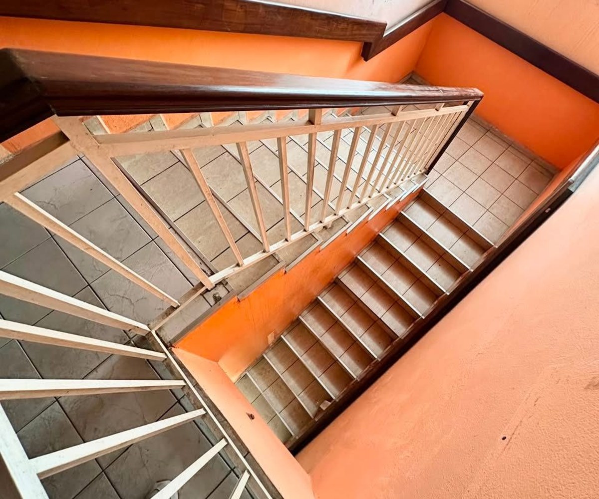 Duplex haut standing à louer à Bonamoussadi – 5 chambres