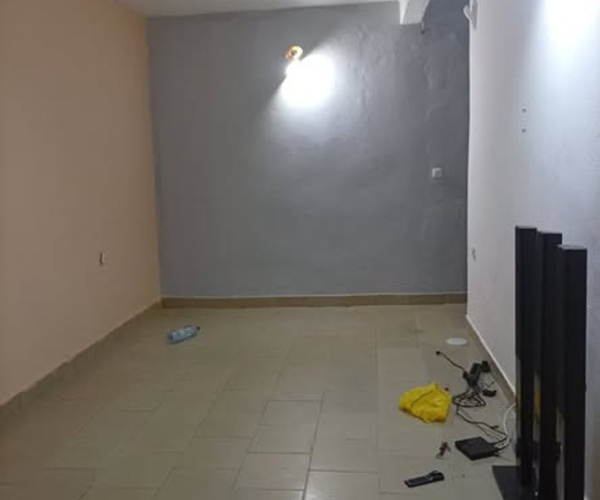 Appartement moderne à louer - PK10, Entrée Cogefar