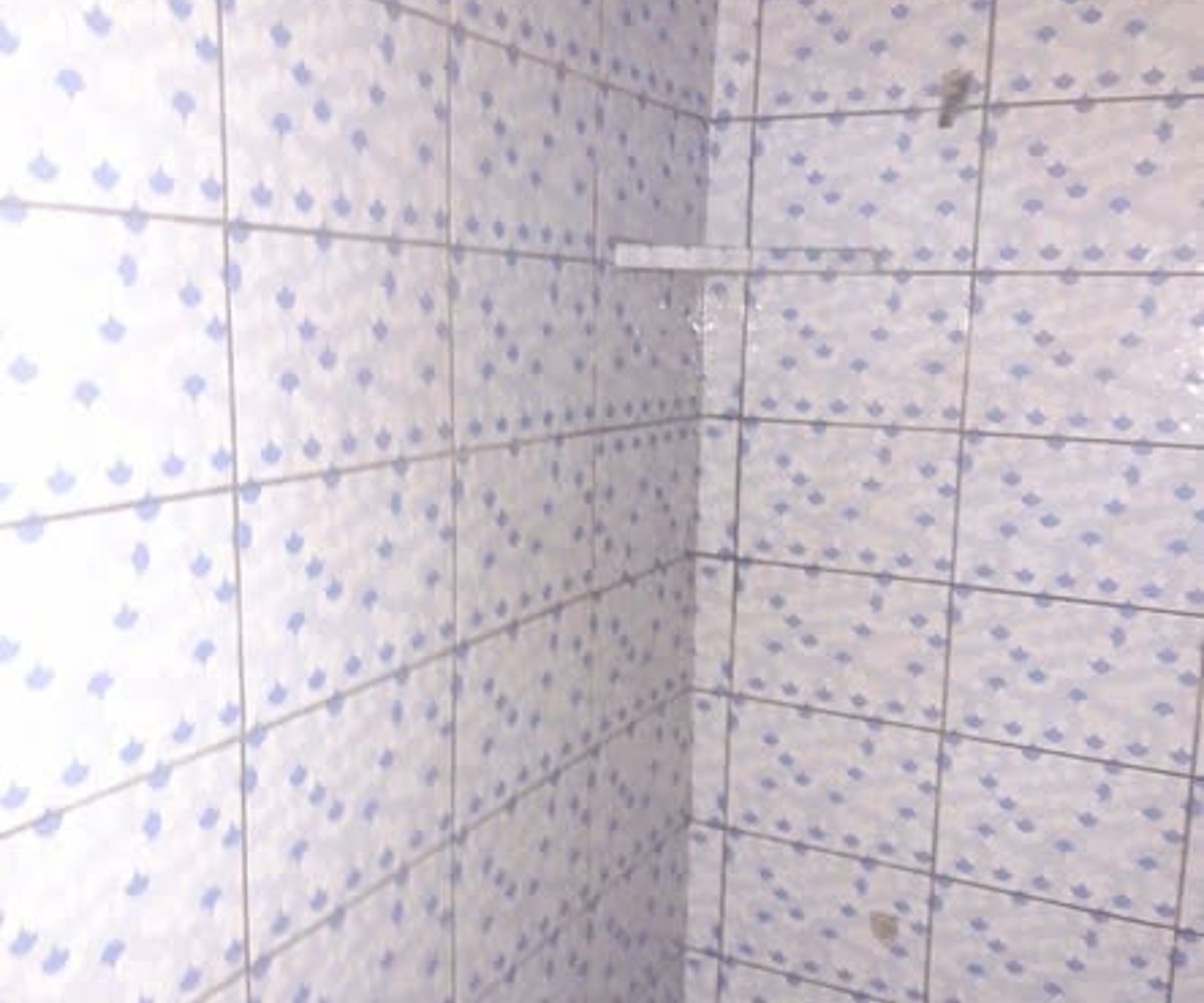 Chambre moderne dans la barrière à Ndogpassi II