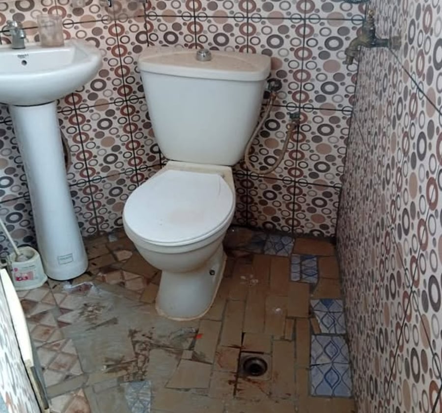 Chambre moderne à louer à Ekie Amadou, Yaoundé