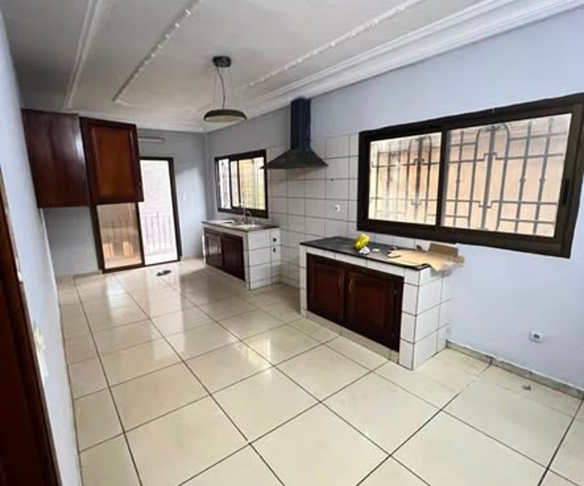 Duplex haut standing à Logpom Bassong – 5 chambres – 410 000 FCFA/mois