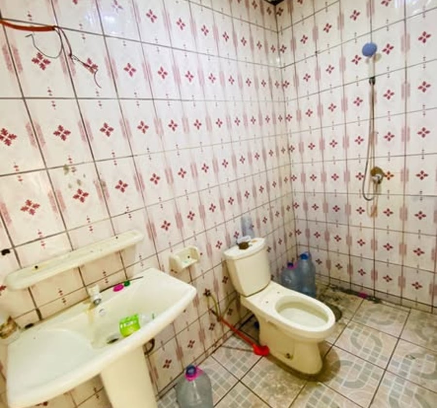 Vaste chambre moderne à Village (entrée Bille Carnaval)