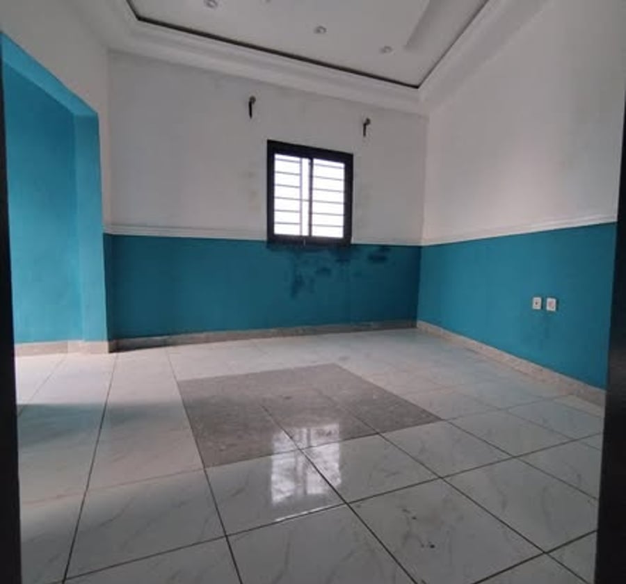 Studio moderne tout neuf à Nkoabang