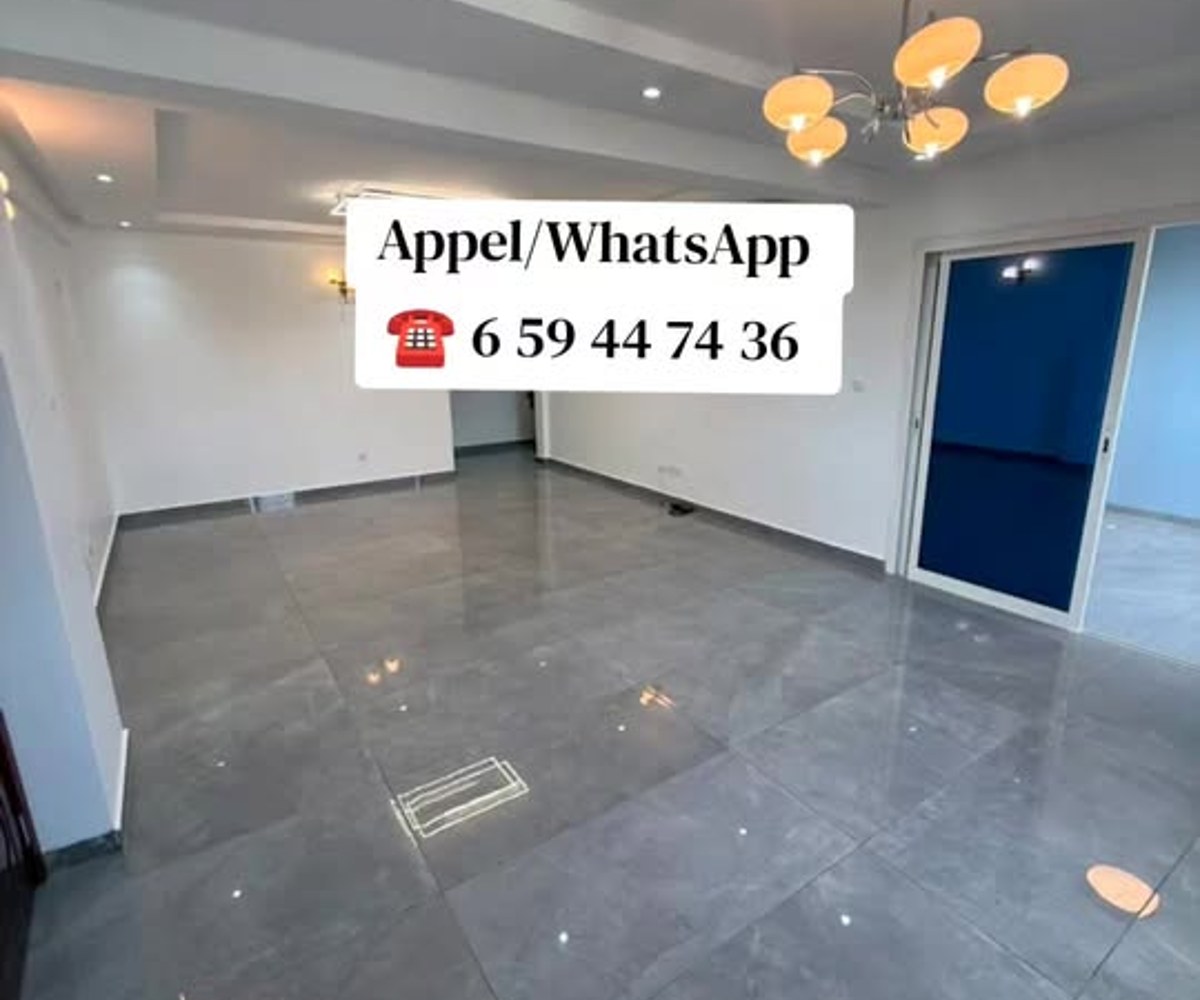 Appartement élégant non meublé à louer - Akwa, Douala