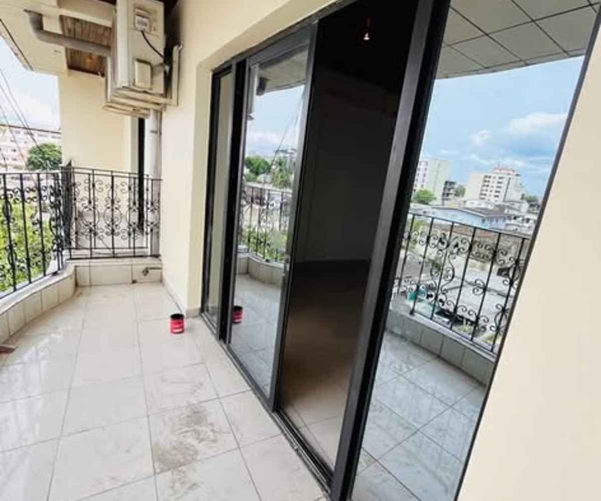 Magnifique appartement 3 chambres à louer - Bali, Douala