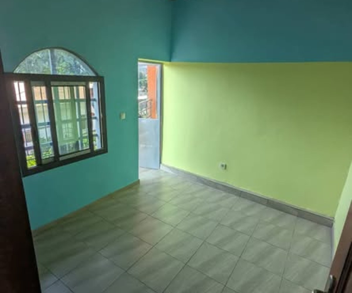 Studio moderne nouvellement construit – Ngousso