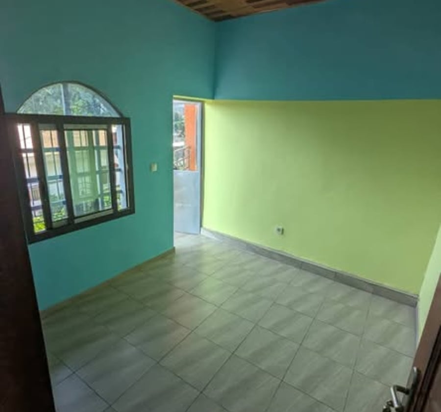 Studio moderne nouvellement construit – Ngousso