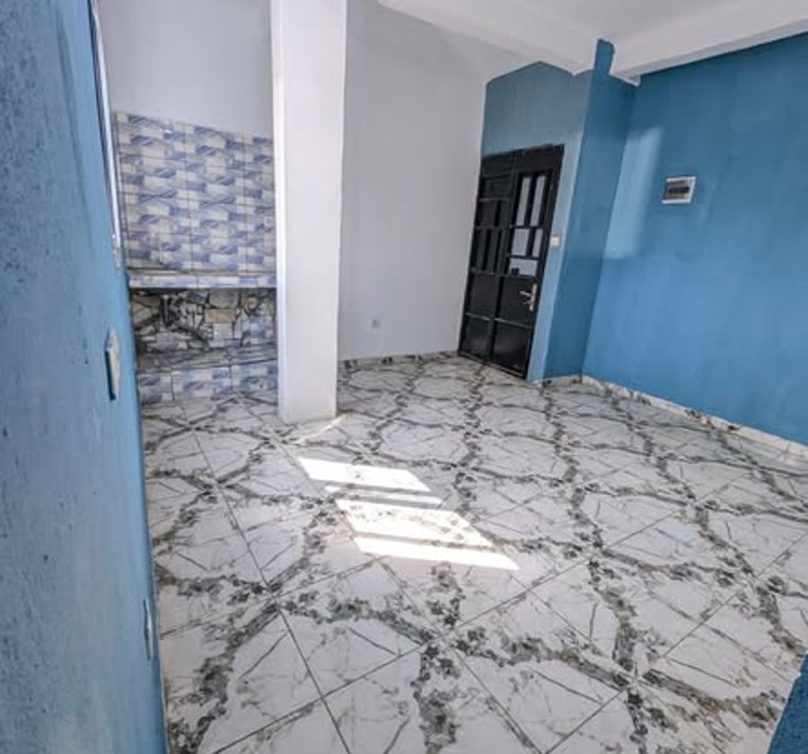 Studio moderne à Ndogbong (Douala)