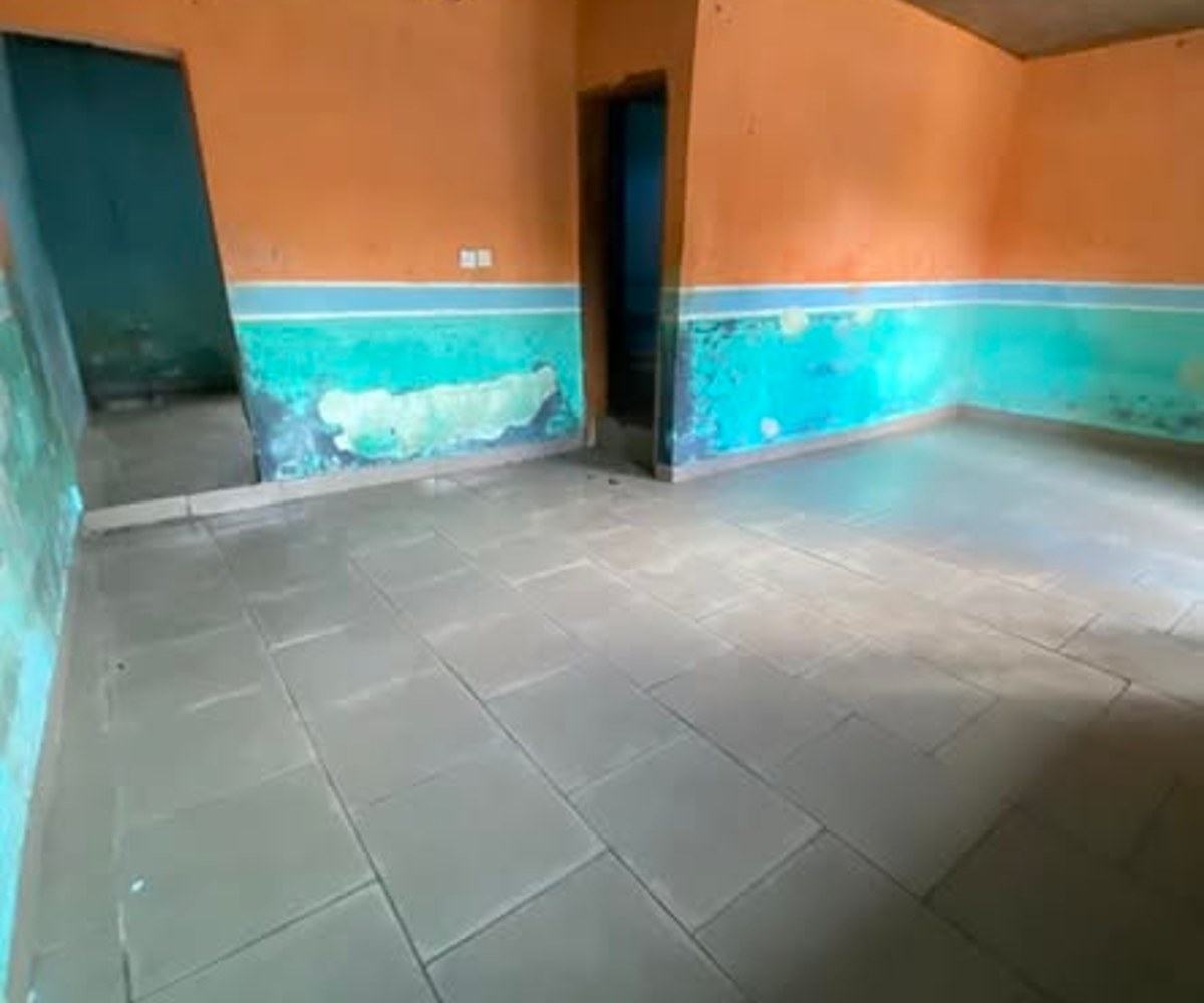 Petit appartement - Ange Raphaël - 50 000 FCFA/mois