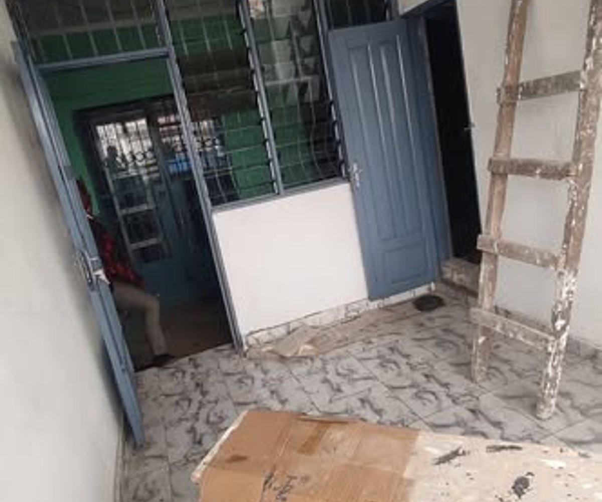 Chambre moderne pour bureau - Bessengue, Douala