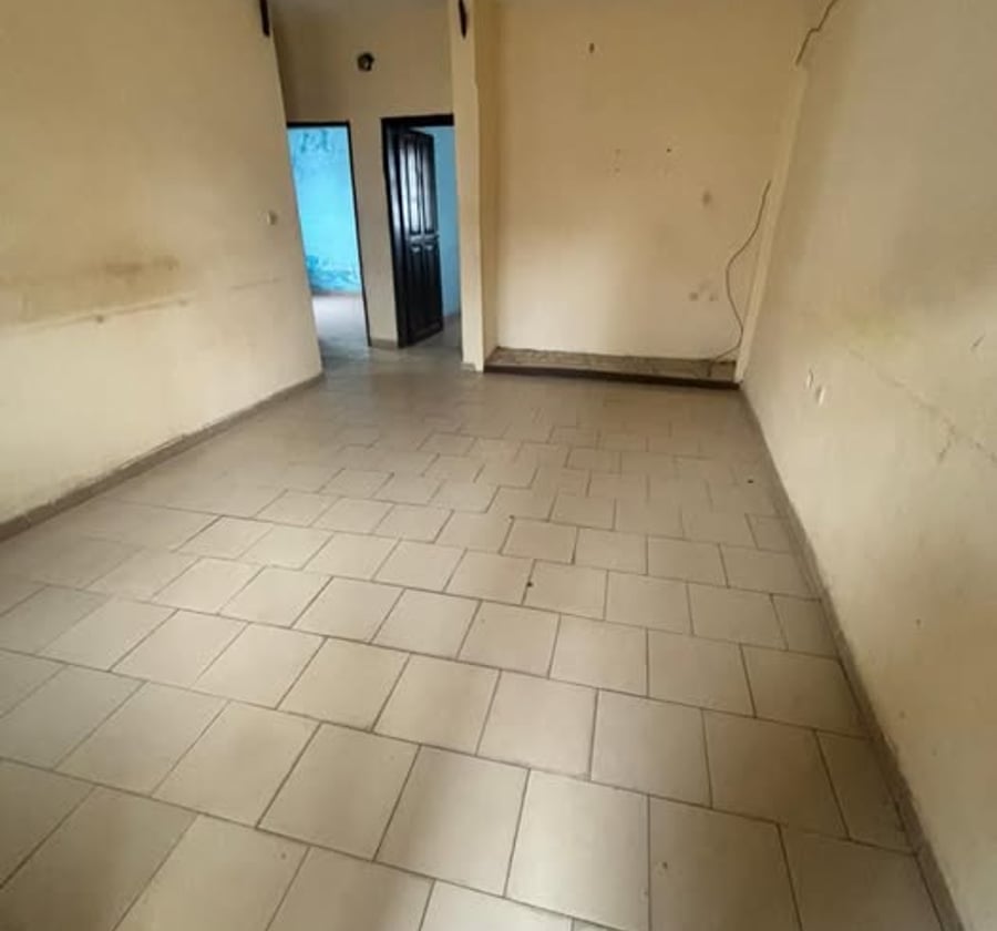 3 chambres à louer - Bépanda Boulangerie la Paix
