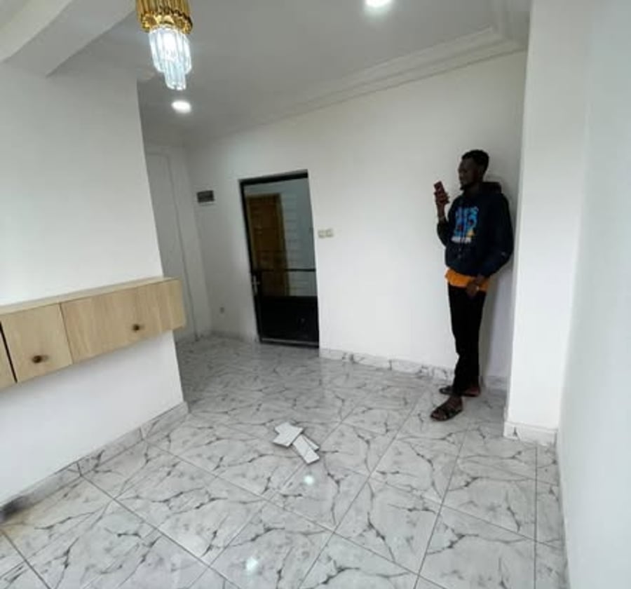 Vaste chambre haut standing à Dakar