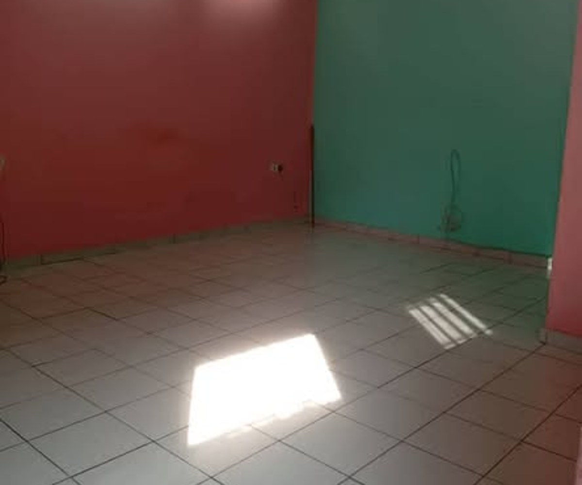 Studio moderne à PK12, Douala - 50 000 XAF/mois