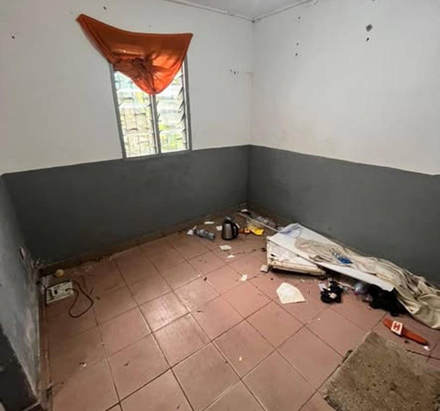 Chambre à louer – Ndogbong Commissariat