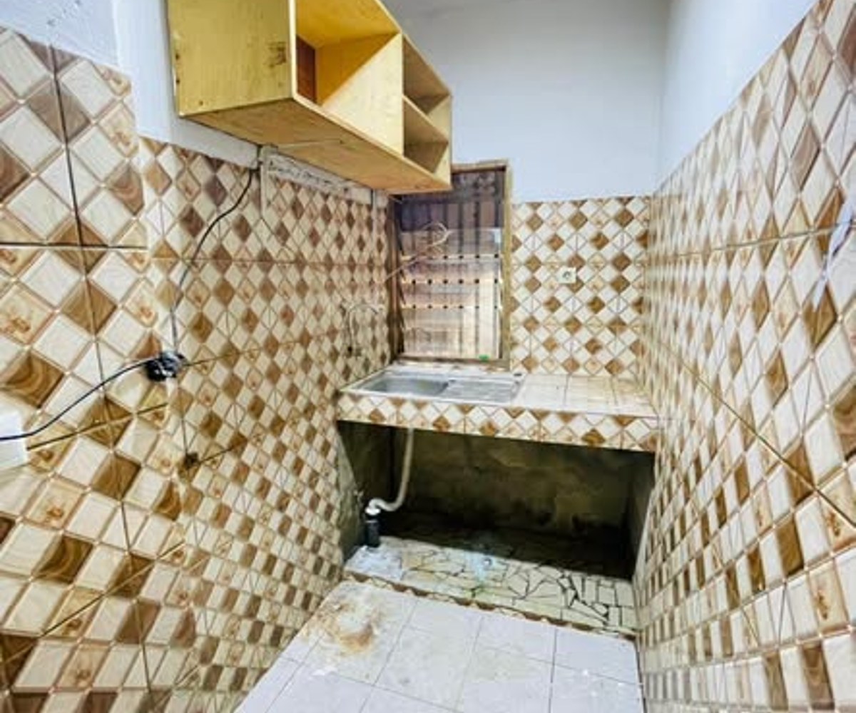 Studio moderne à louer à Etoug-Ebe
