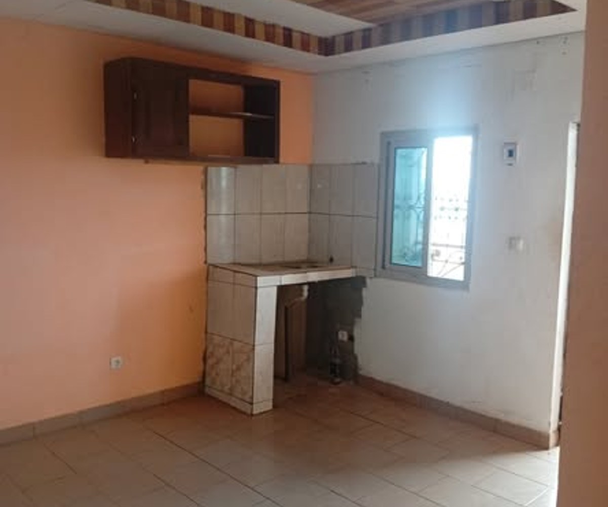 Chambre moderne à louer - Mimboman