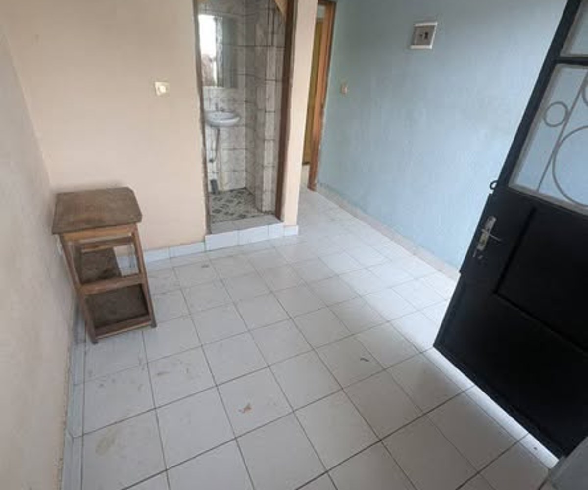 Chambre moderne à Makepe – 40 000 F CFA/mois