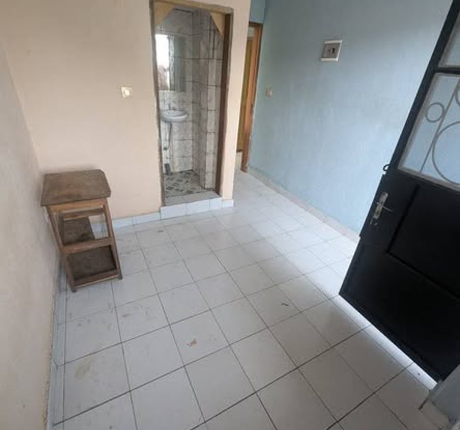 Chambre moderne à Makepe – 40 000 F CFA/mois