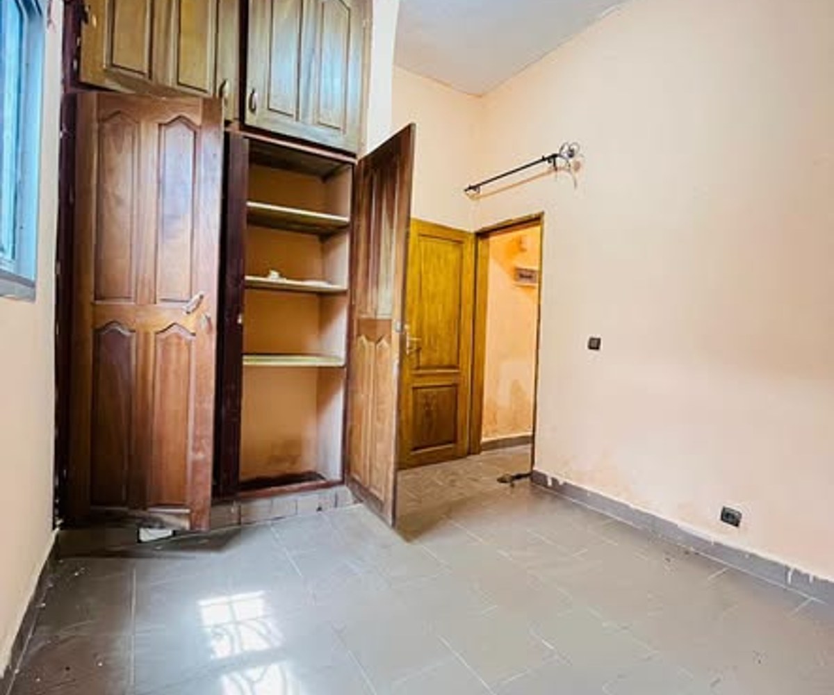 Appartement 2 chambres à Efoulan