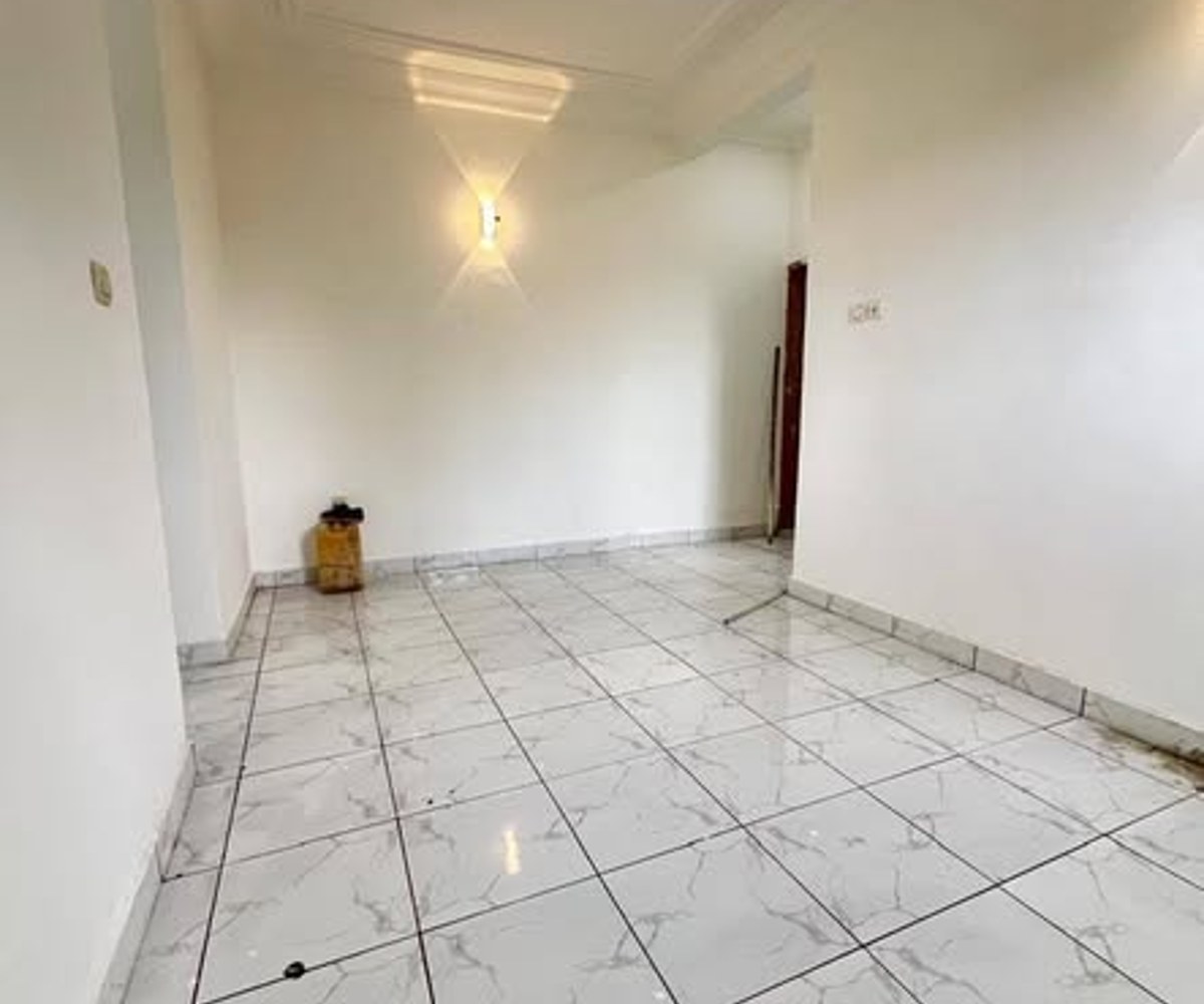 Studio à louer - Logpom - 75 000 FCFA/mois