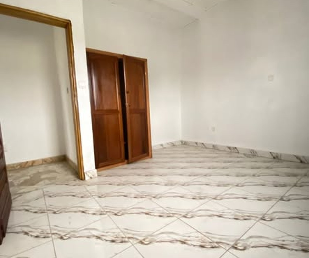 Studio moderne à louer à Bonamoussadi