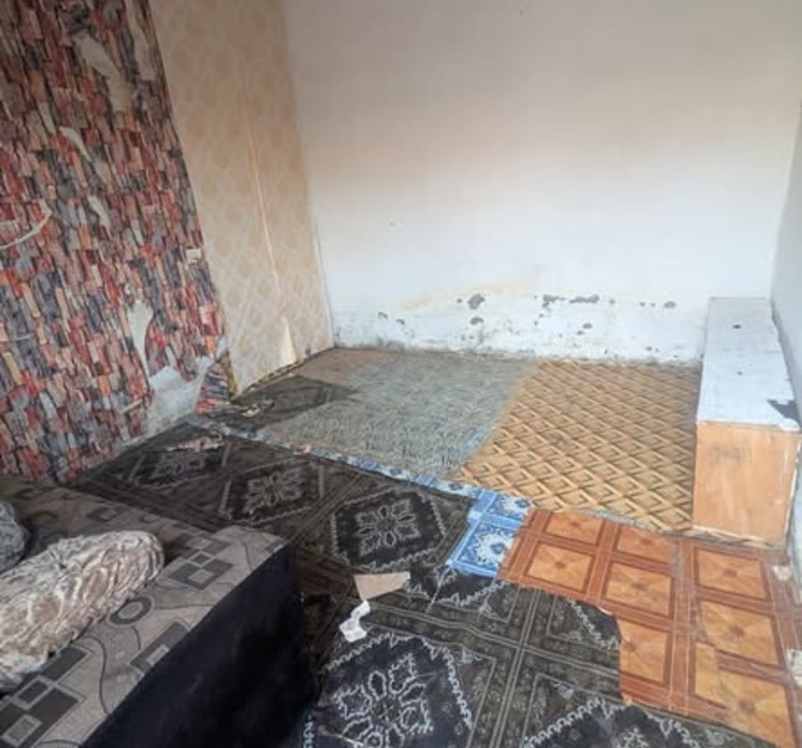 Vaste chambre simple à Tamtam