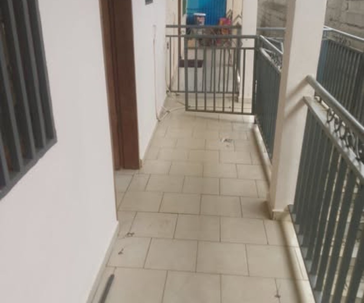 Appartement moderne au carrefour Nkoabang
