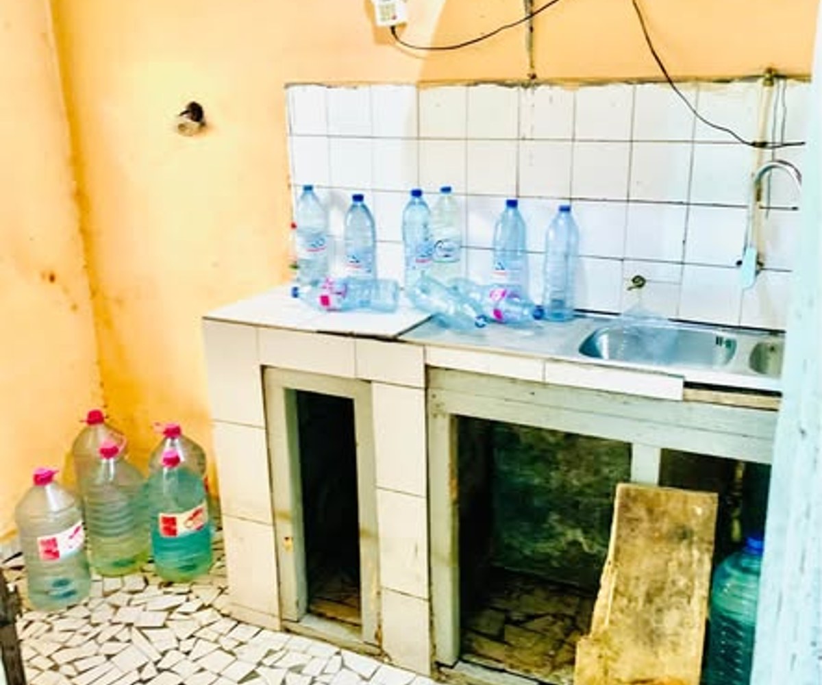 Vaste appartement semi-individuel à louer - Biyem-Assi Acacias