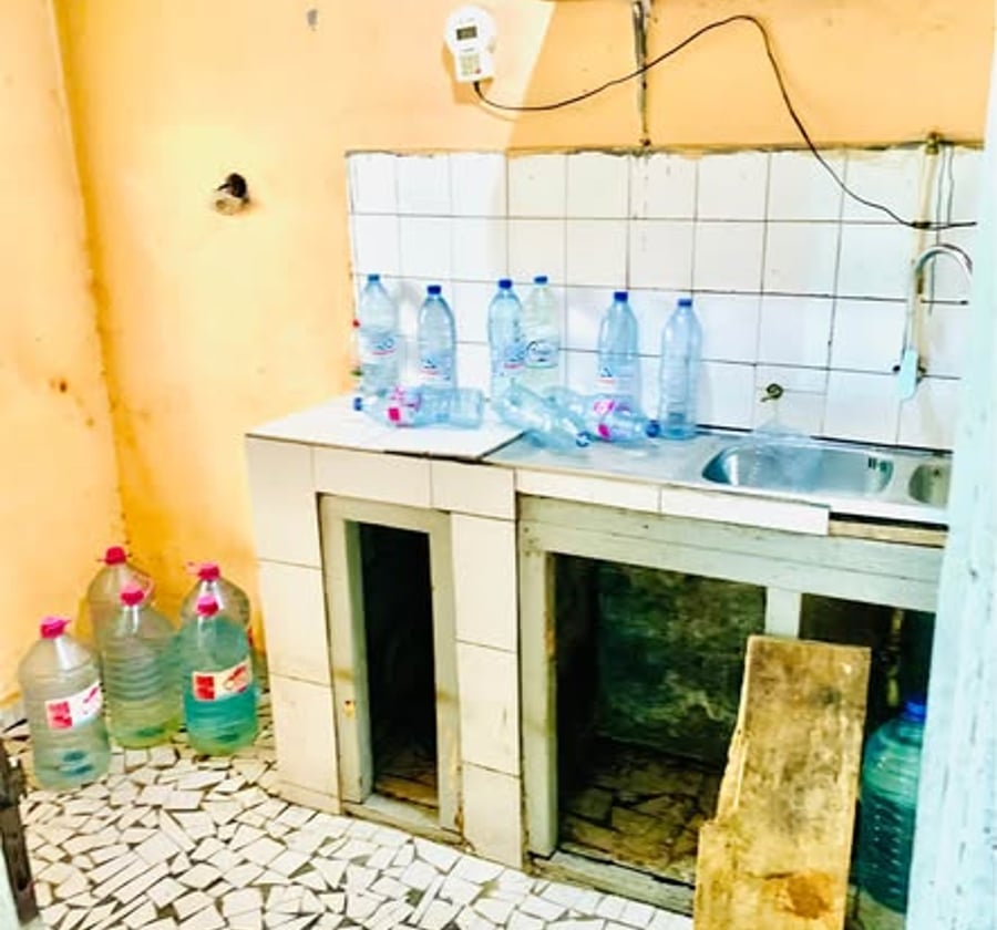 Vaste appartement semi-individuel à louer - Biyem-Assi Acacias