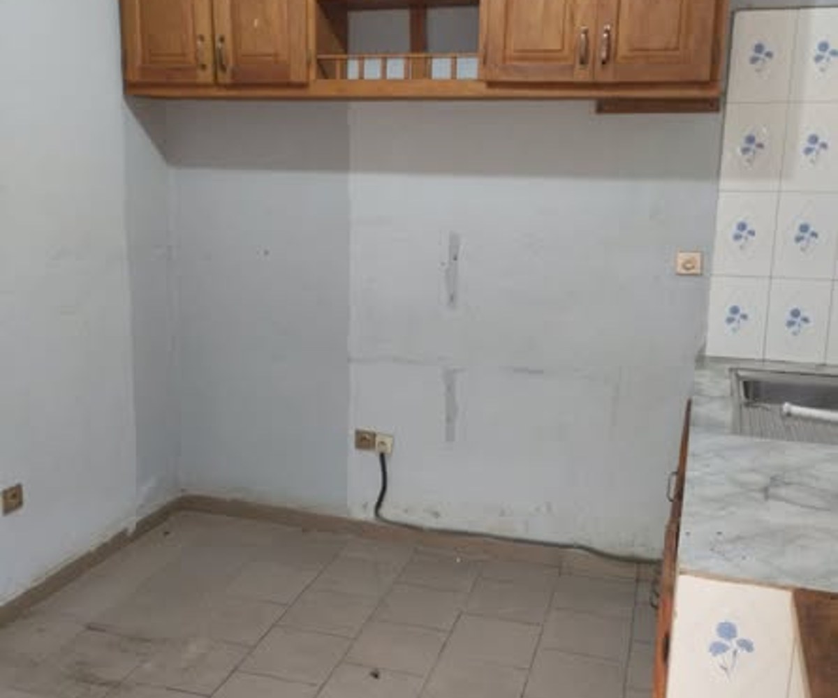 Maison 2 chambres à louer à Akwa Nord
