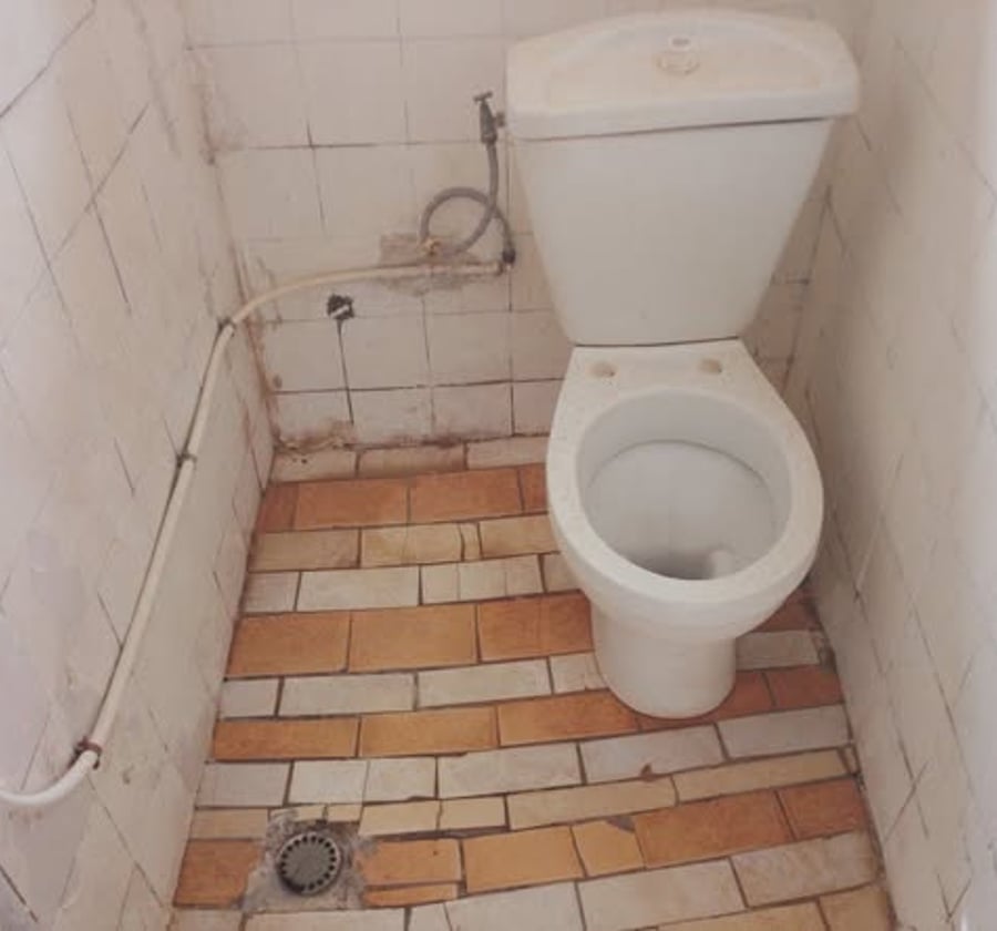 Chambre moderne - La Chapelle, Emombo - Yaoundé