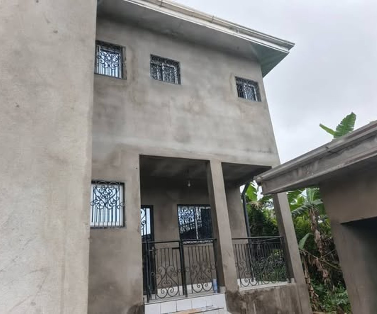 Duplex à vendre à Yaoundé Nkolbisson