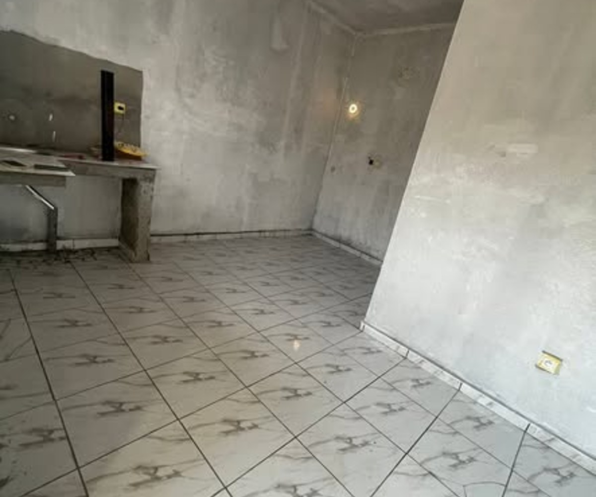 Vaste studio nouvellement construit à PK13