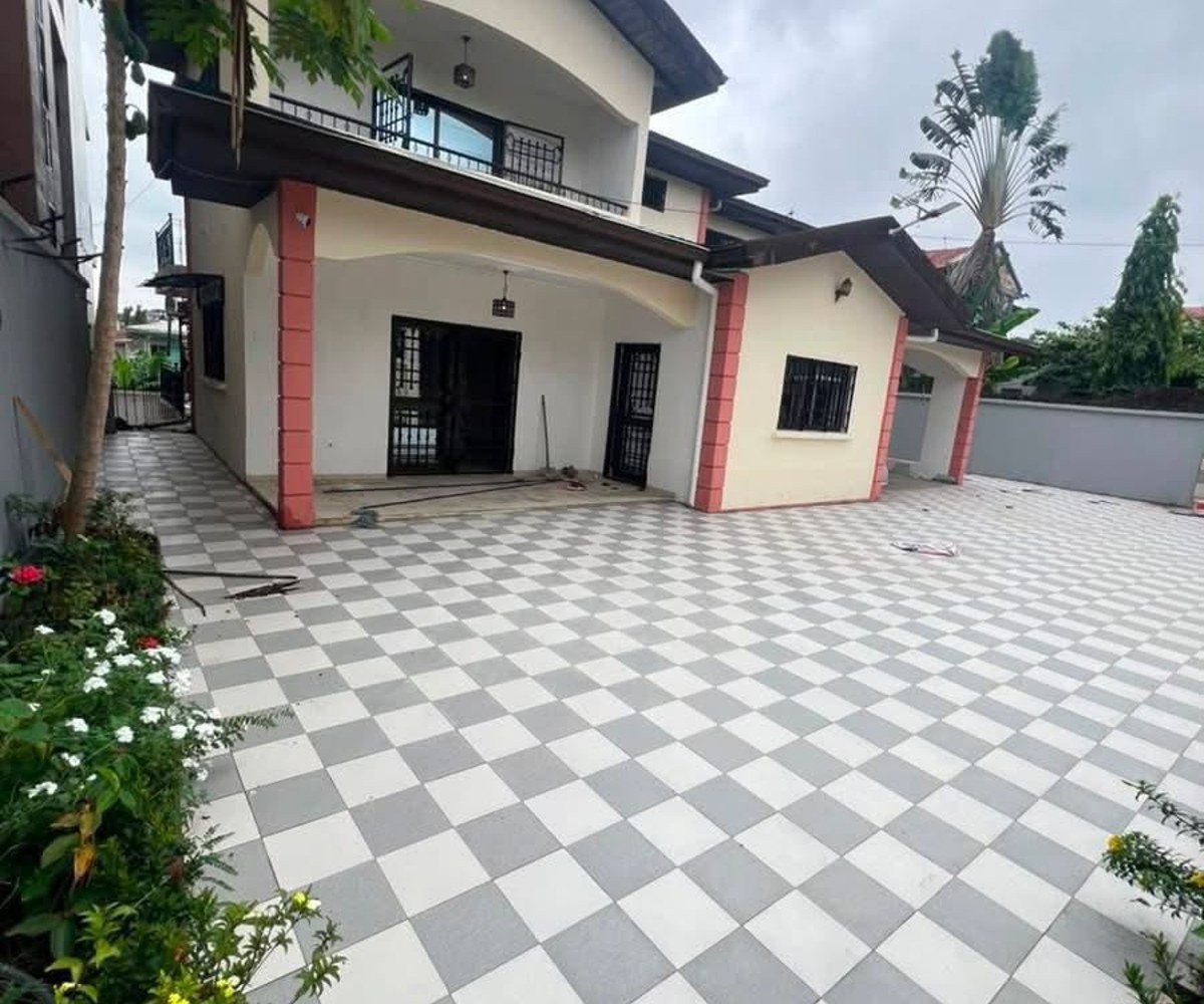 Duplex haut standing à louer – Logpom Bassong, Douala