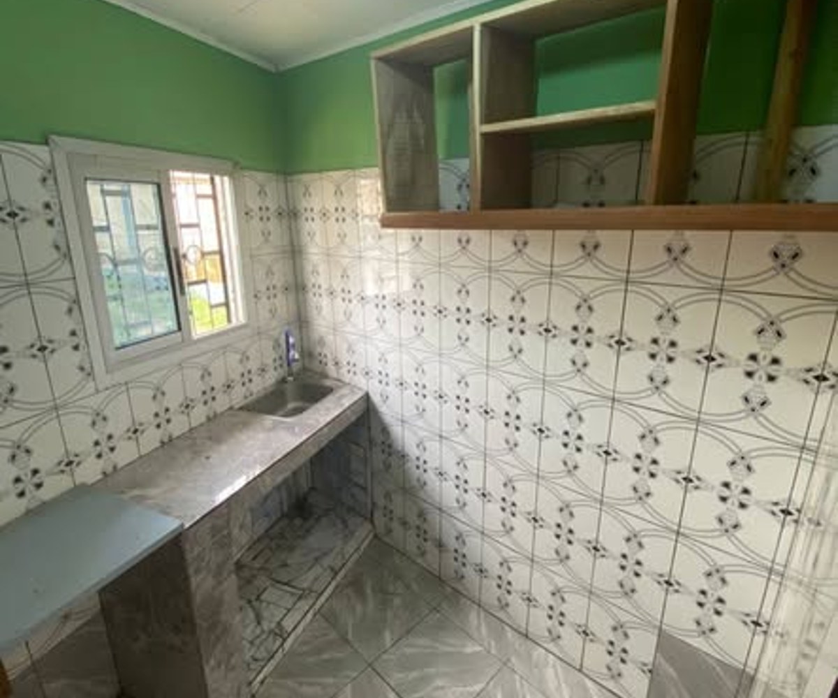 Chambre moderne à louer à Logbaba