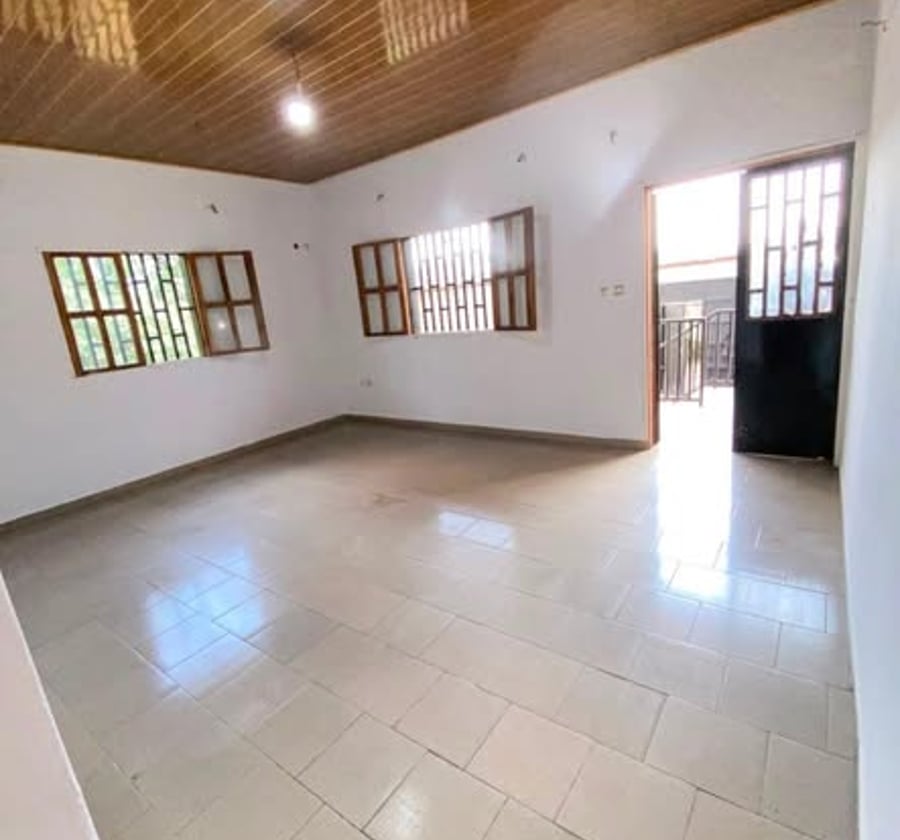 Appartement individuel à Mbog Abang
