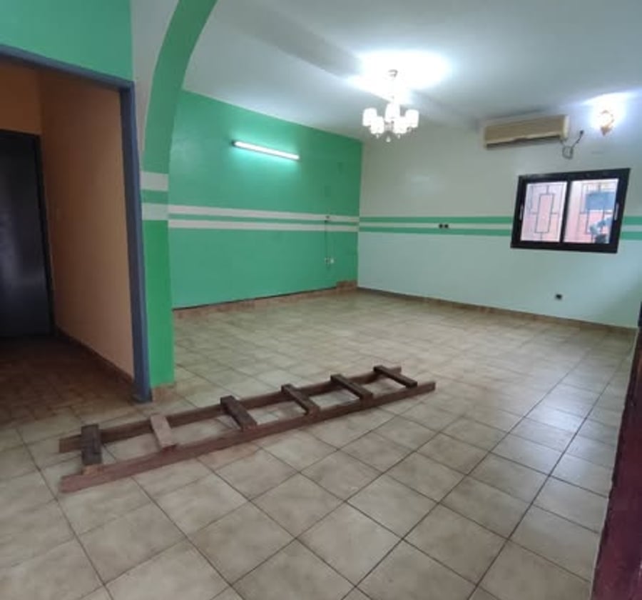 Villa moderne à louer Titi Garage Yaoundé