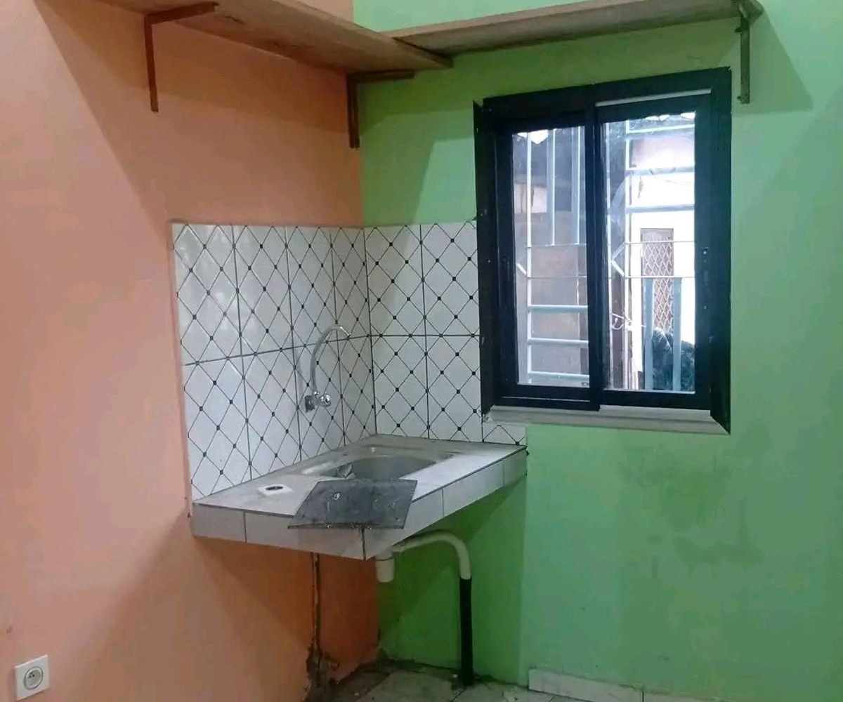 Chambre moderne à louer à Mobile Kondengui