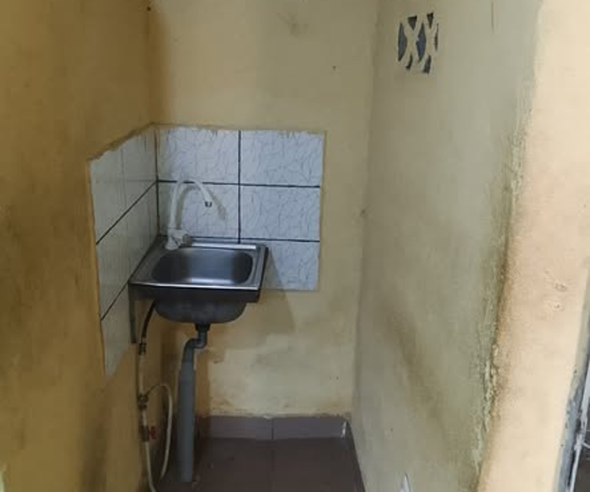 Chambre moderne à louer à Beedi Saker