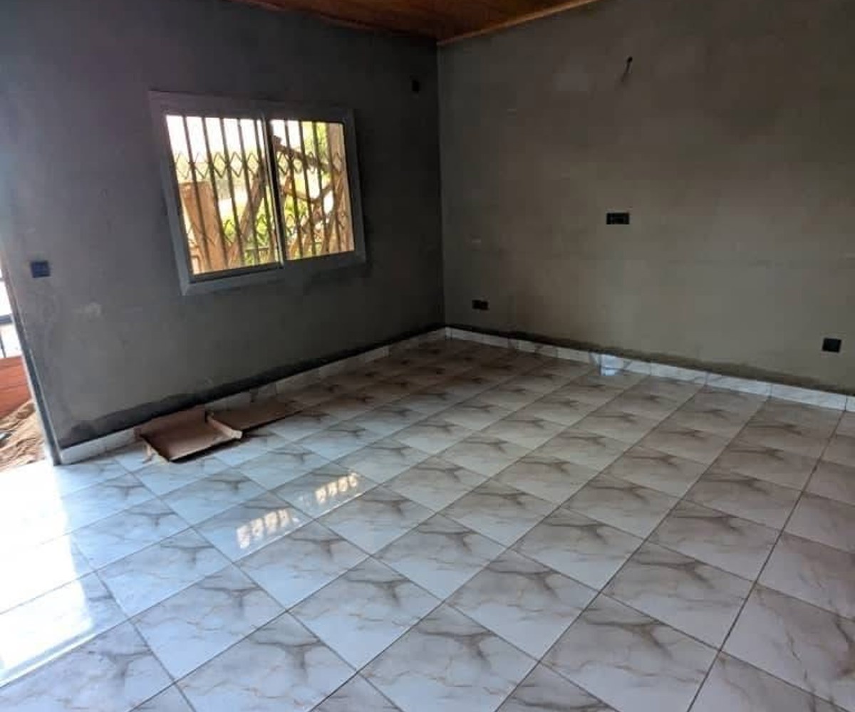 Appartement neuf en finition - Ngousso