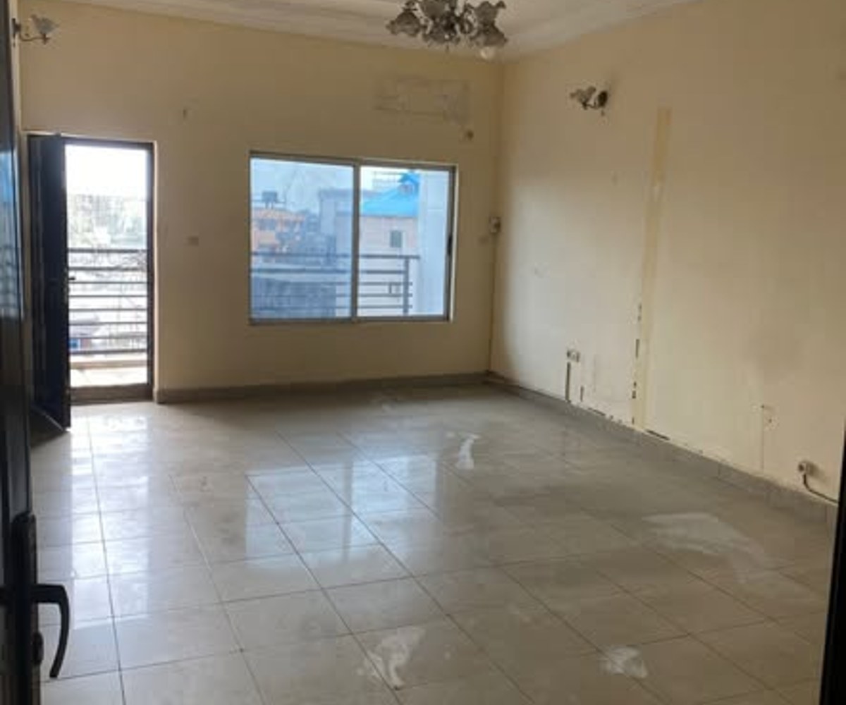 Appartement 3 chambres à louer à Akwa