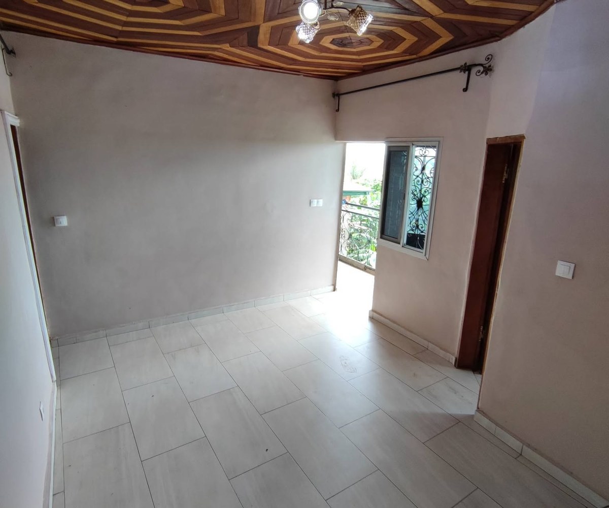 Studio à louer – 65 000 FCFA/mois – Ngousso, Yaoundé