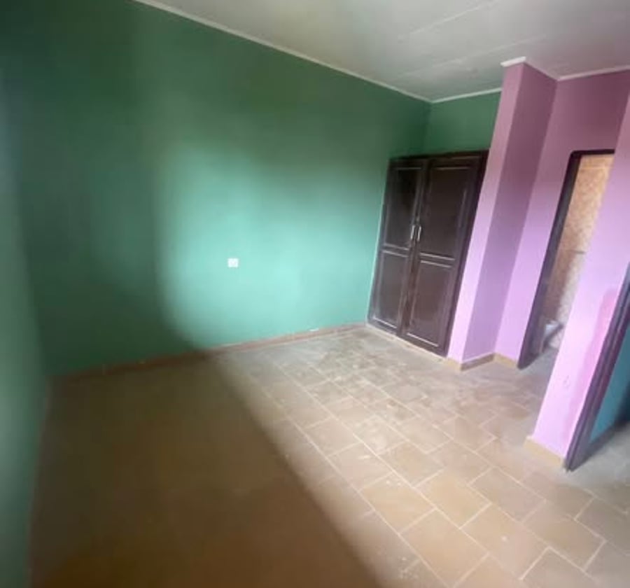 Appartement moderne à louer PK 14