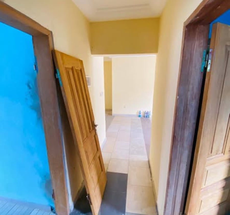 Appartement 2 chambres à louer à Logbessou
