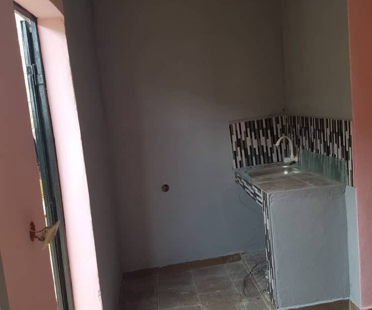 Chambre moderne à louer - PK 15 Douala