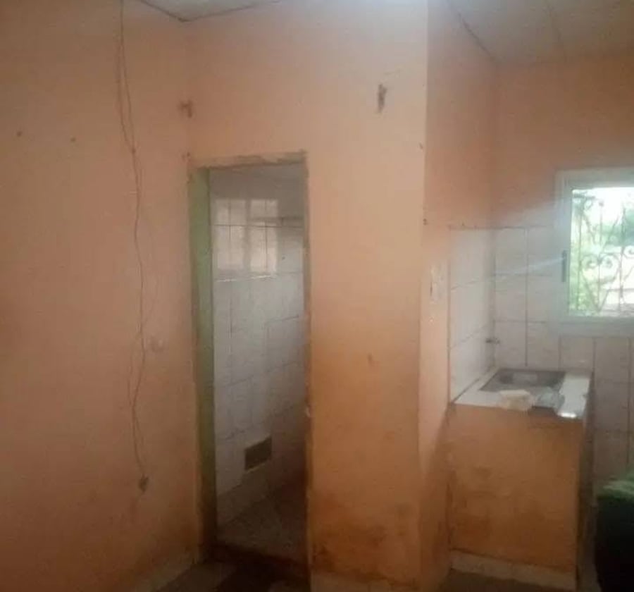 Grande chambre avec cuisine américaine - Nkolbisson